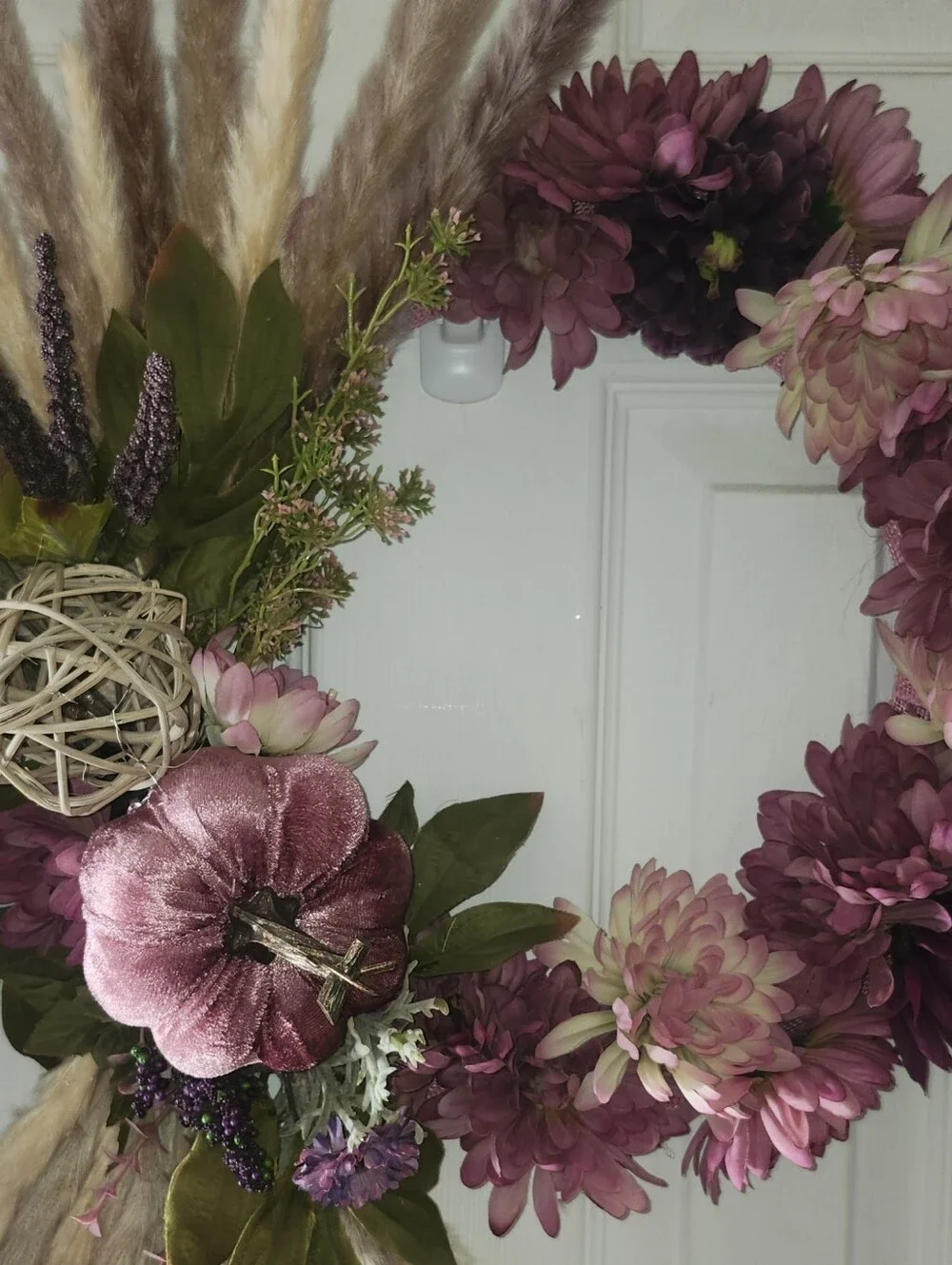 Fall Wreath, Mauve Pink & Creamy Natural. Faux Mums & Pumpkin, Approx 22